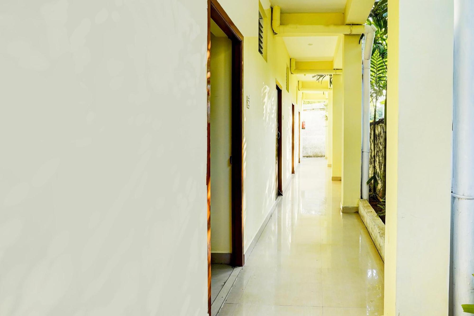 Super Collection O Nibav Beach View Chennai Exterior foto