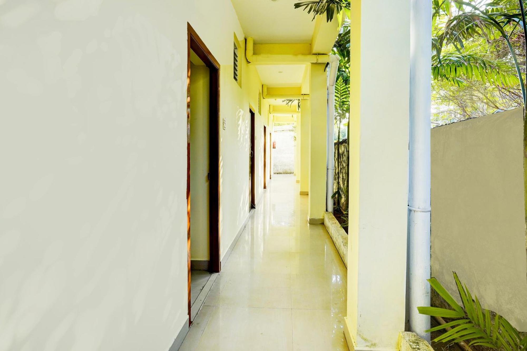 Super Collection O Nibav Beach View Chennai Exterior foto